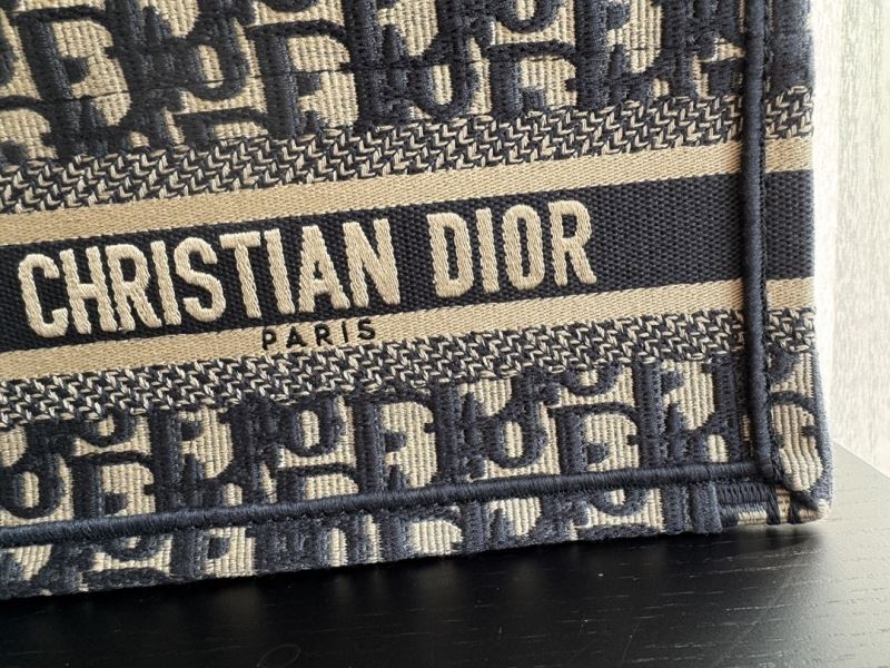 Dior Shopping Bags